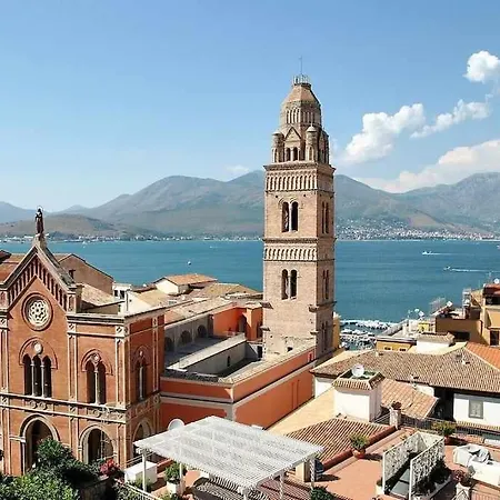 Casa Cattedrale Spettacolare Vista Mare A Gaeta Apartment Exterior photo